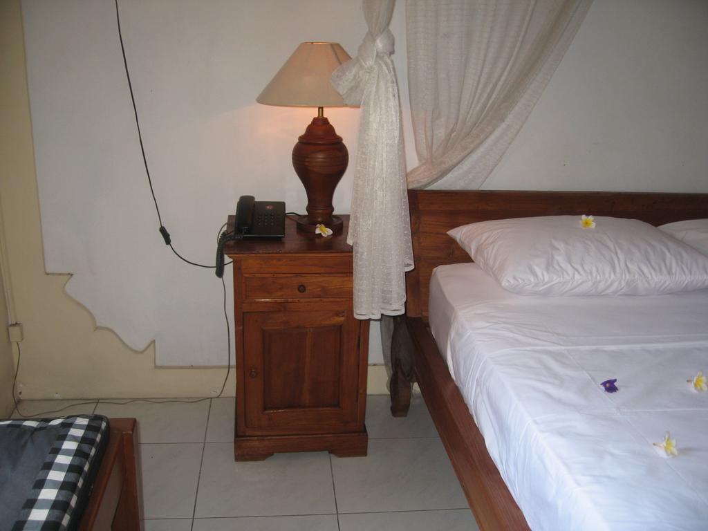 Mahalini Villa *