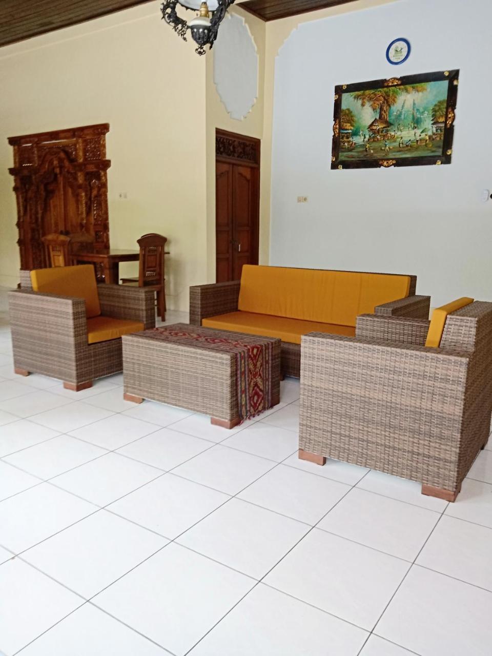 Mahalini Villa *