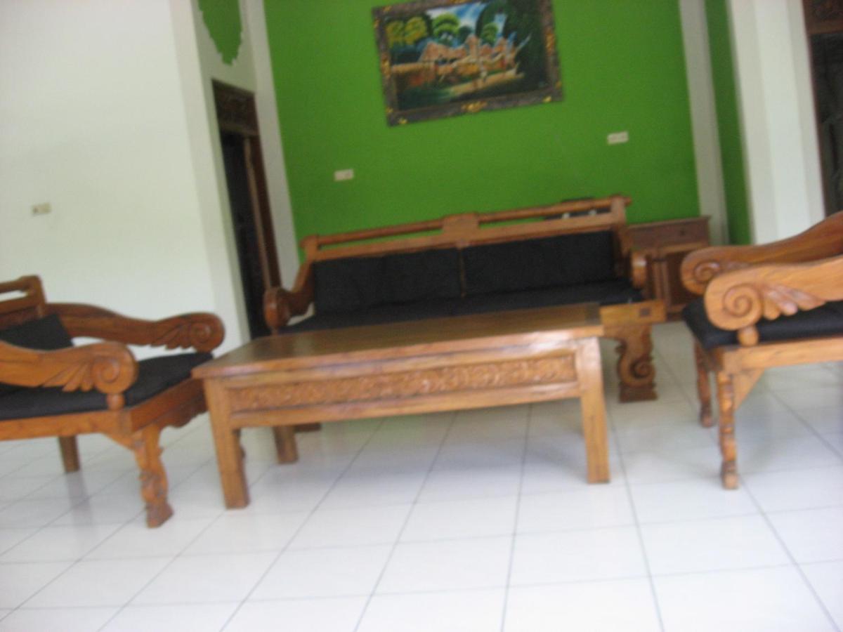 Mahalini Villa *